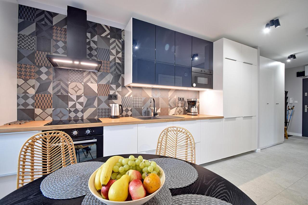 E-Apartament Nad Morzem Apartamentuj เมียลโน ภายนอก รูปภาพ